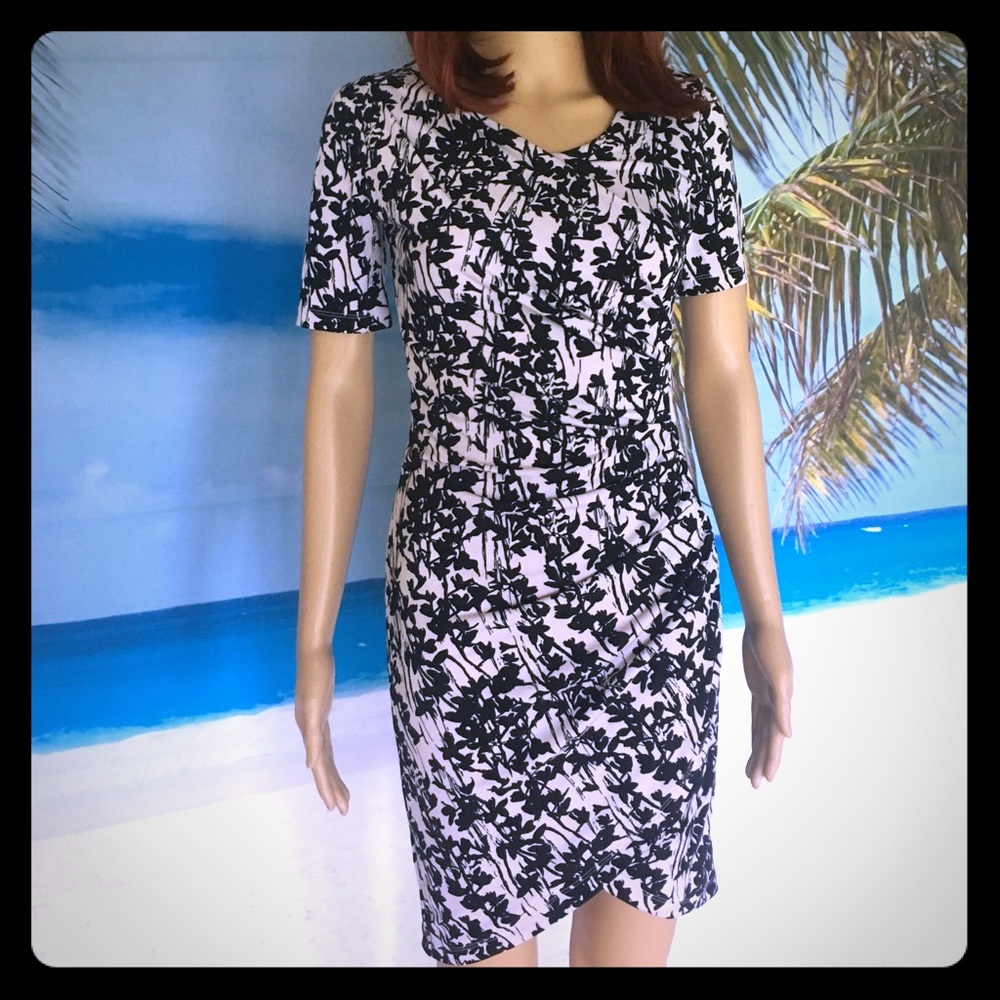 Black & pink patterned dress size XS